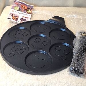 New Emoji Pancake Pan Nonstick
